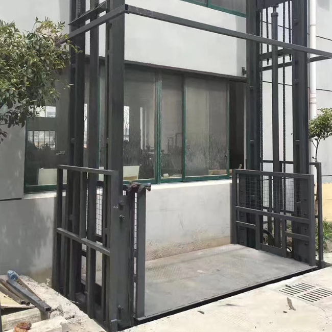 隆阳5吨室外升降货梯